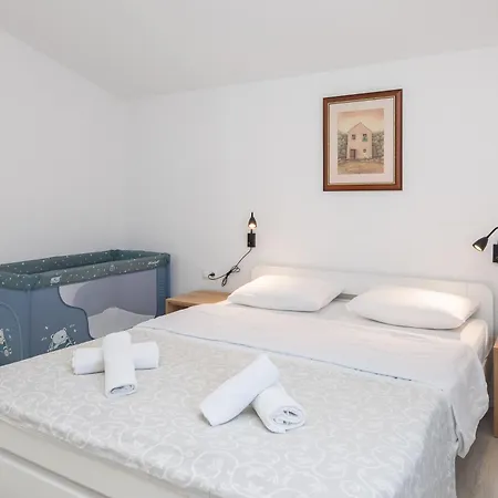 Apartments Knez Makarska Exterior photo