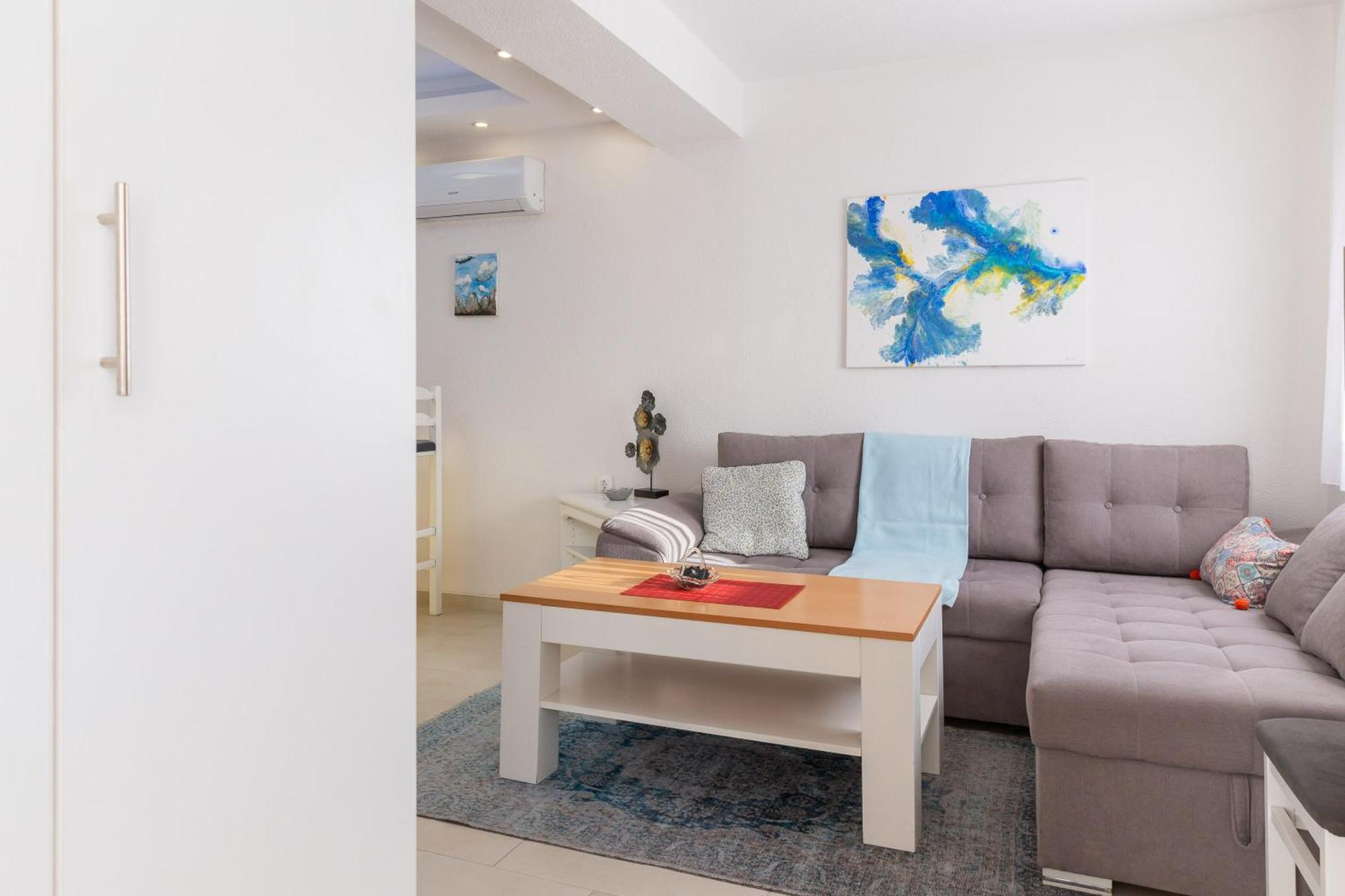 Knez Apartment Makarska
