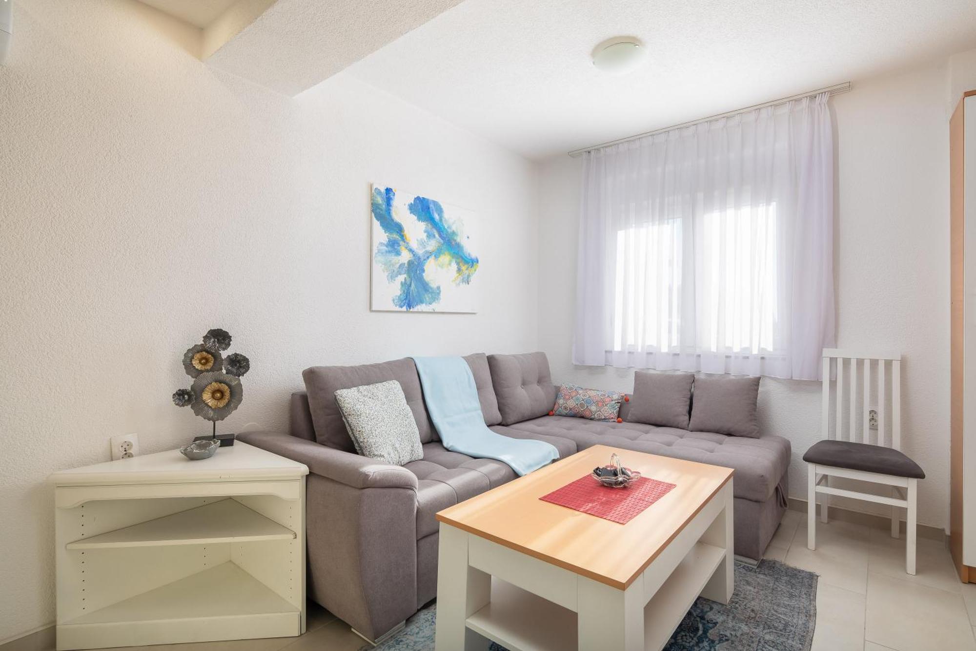 Knez Apartment Makarska